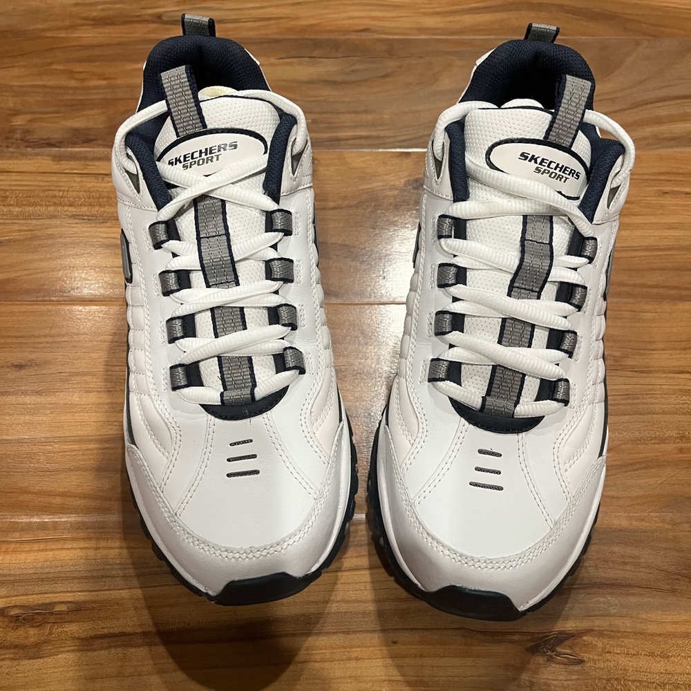Skechers Men's White and Black Athletic Sneakers